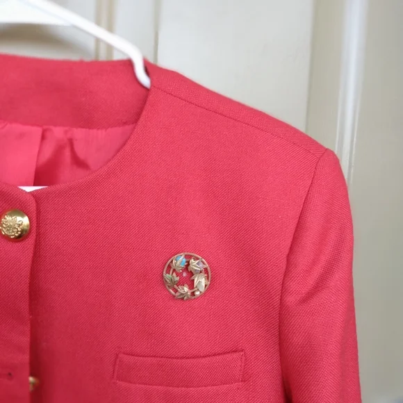 Classic Red Blazer by Strawbridge and Clothier - Picture 3 of 3